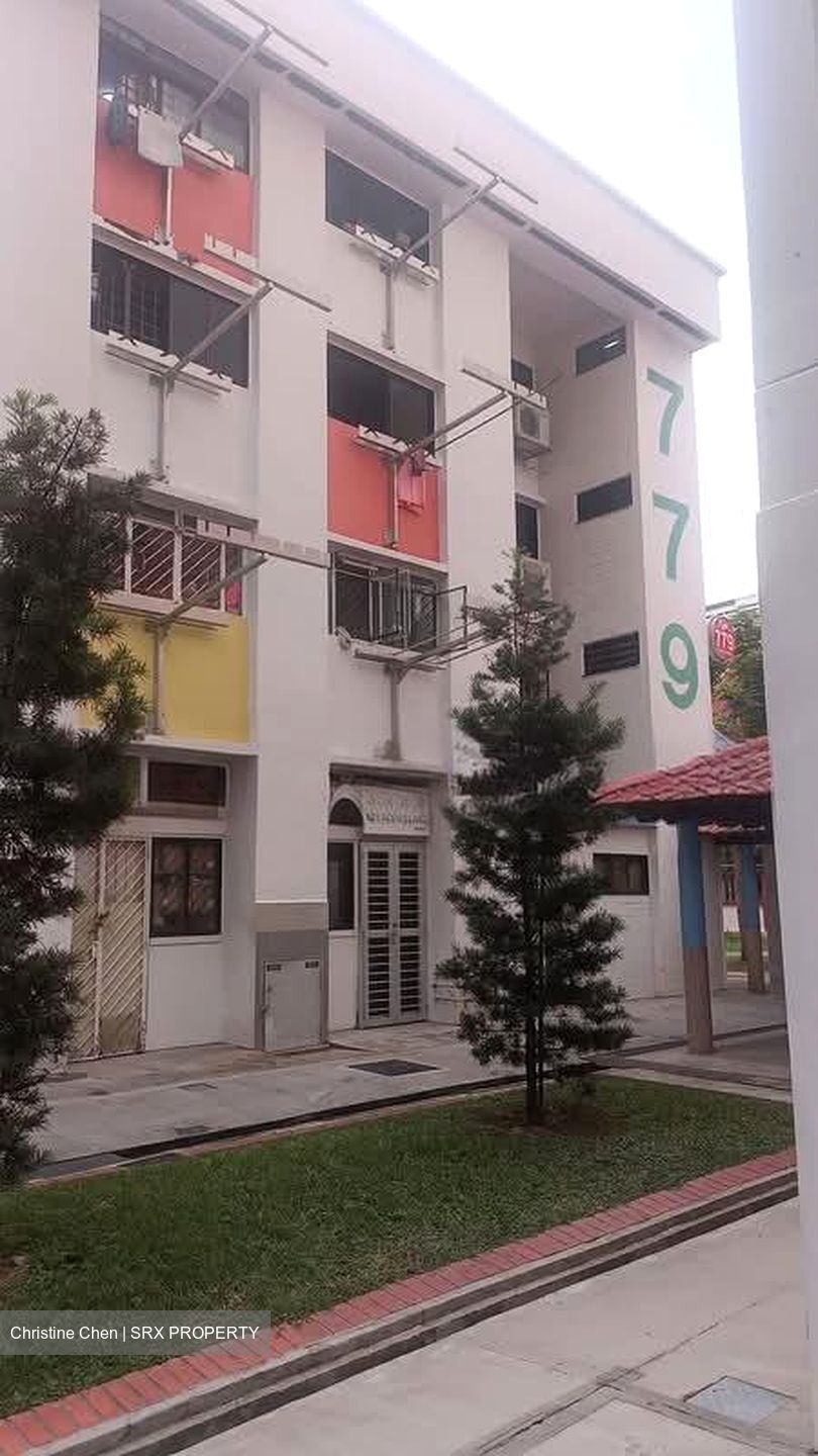 Yishun Avenue 2 (D27), Shop House #592814691